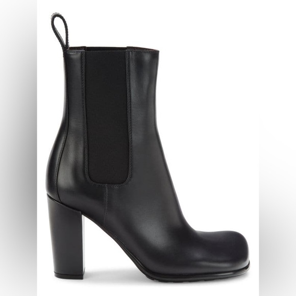 Bottega Brown Leather Boots, Size 38. Brand new in box! - Picture 2 of 4